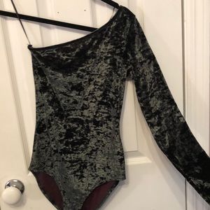 Zara crushes velvet bodysuit one shoulder